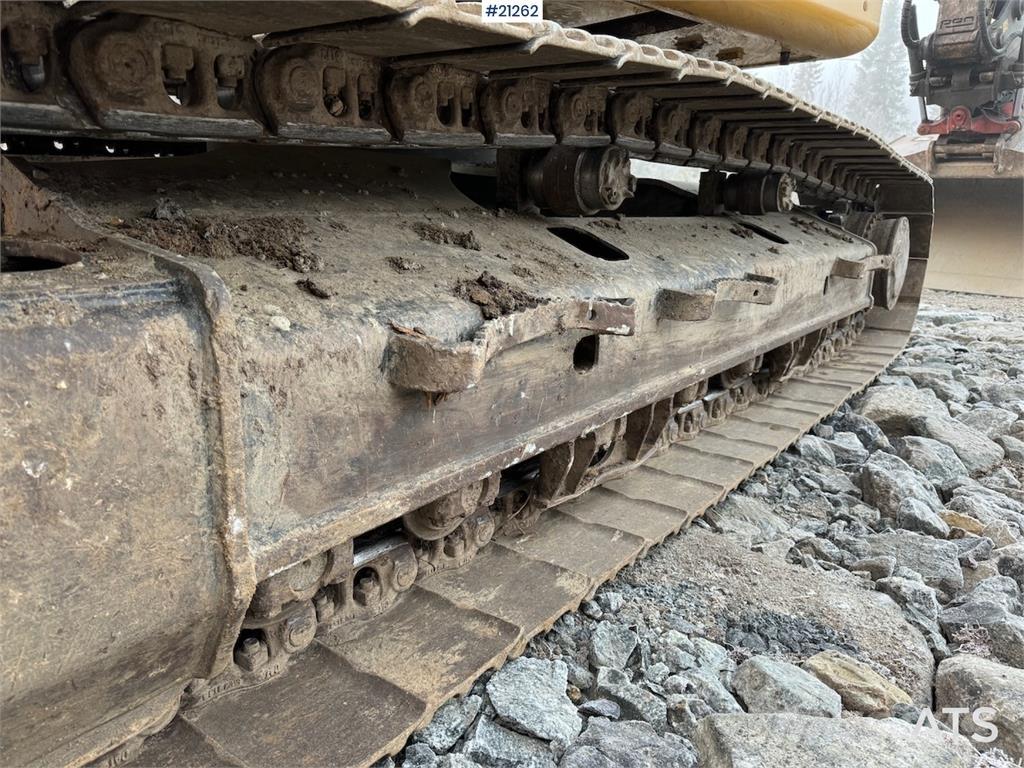 CAT 323 Bageri guseničari
