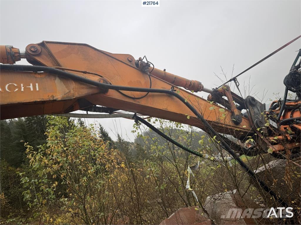 Hitachi FH 220 LC Bageri guseničari