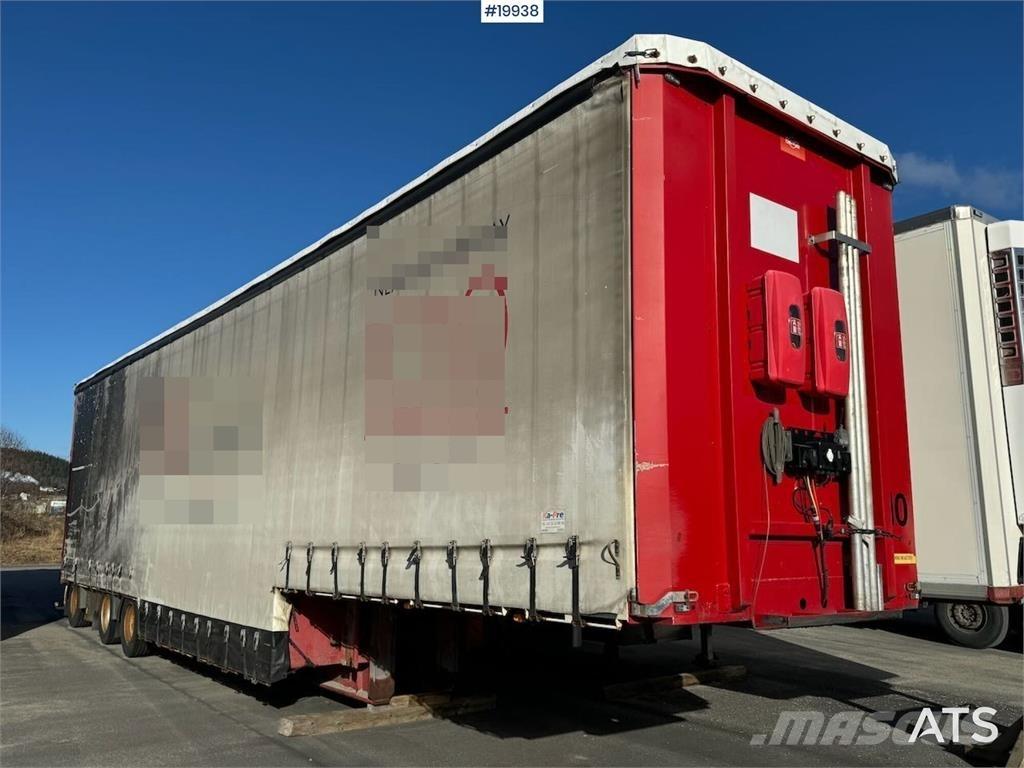 Pacton well trailer. Poluprikolice labudice