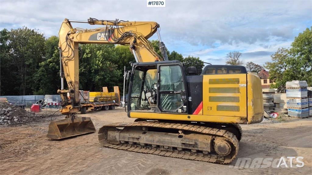 CAT 324E Bageri guseničari
