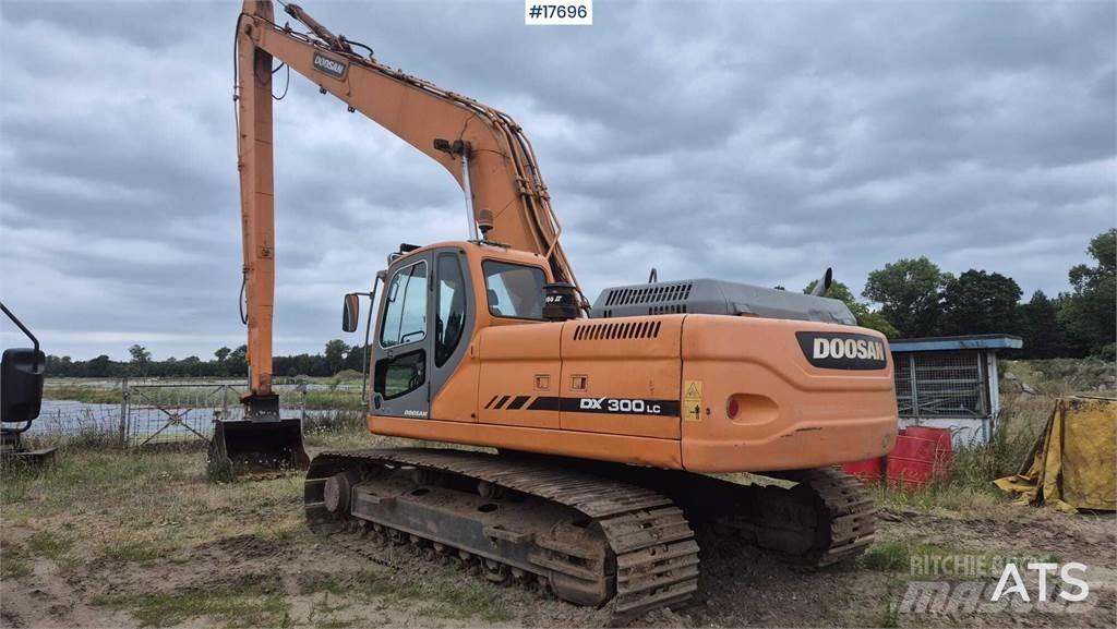 Doosan DX 300 LC Bageri guseničari