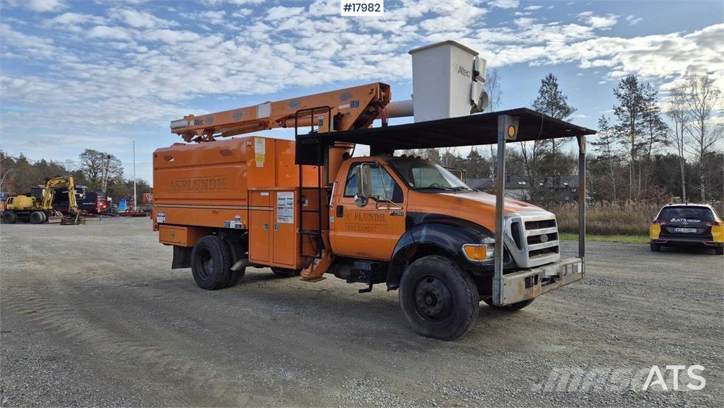 Ford F750 Kamioni sa kranom