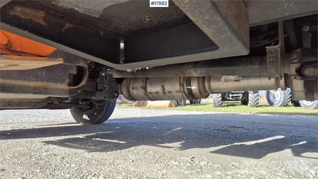 Ford F750 Kamioni sa kranom