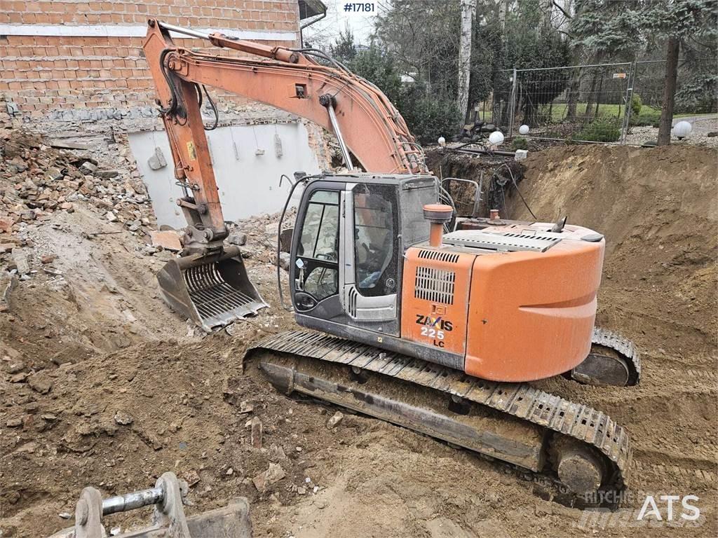 Hitachi ZX225 LC Bageri guseničari