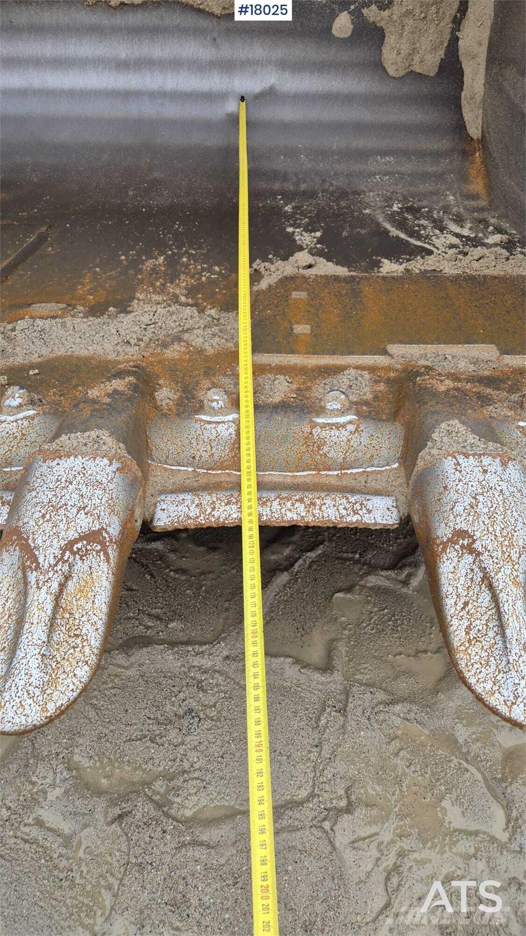 Liebherr L576 Utovarivači na točkove