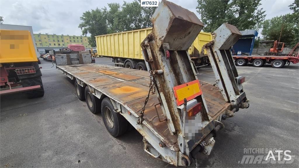 Zremb NS 300 Poluprikolice labudice