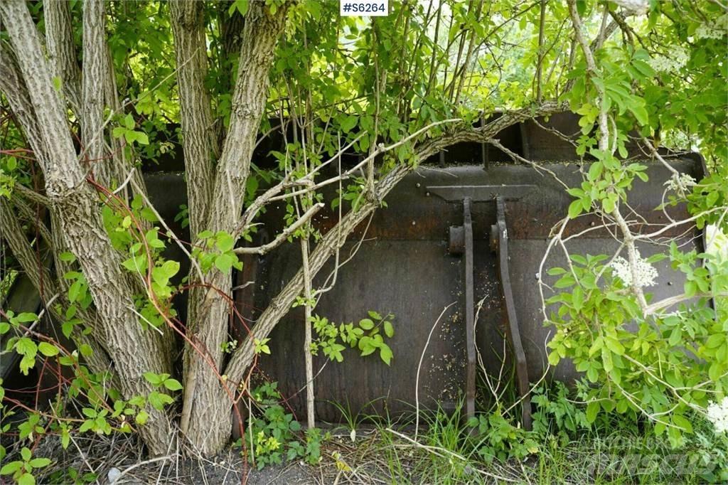 CAT 988 Ostale komponente za građevinarstvo