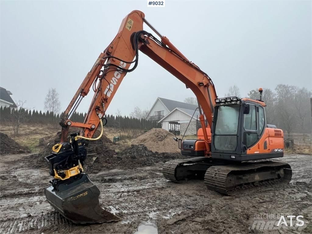 Doosan DX140LC Bageri guseničari