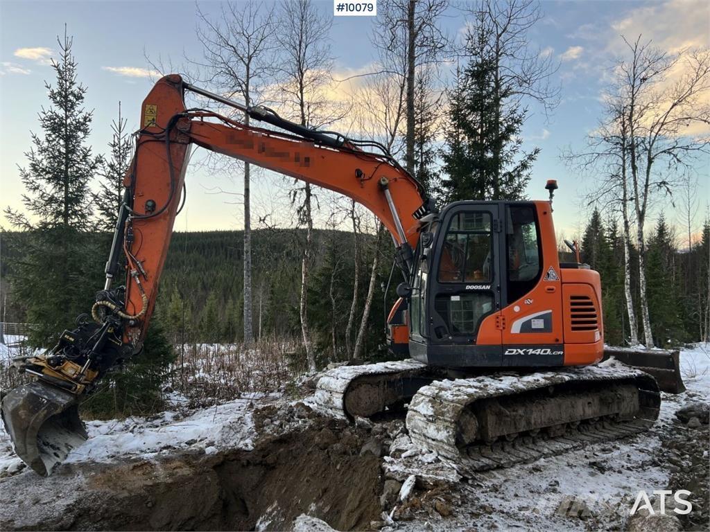 Doosan DX140LCR-5 Bageri guseničari