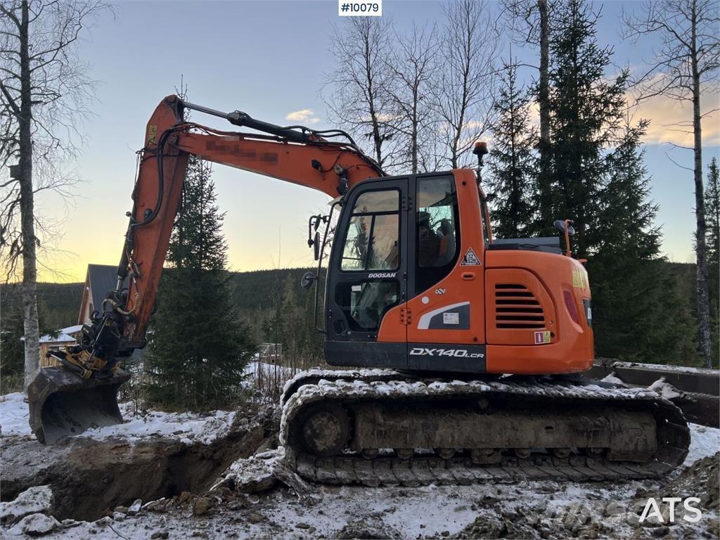 Doosan DX140LCR-5 Bageri guseničari