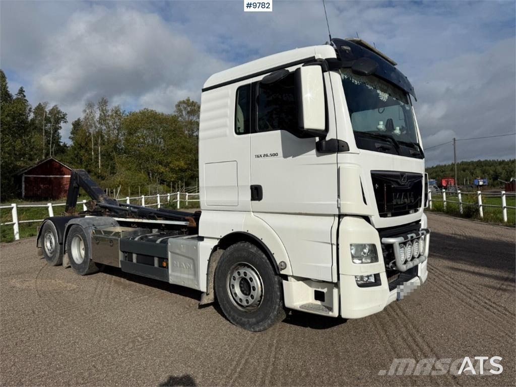 MAN TGX 26.500 6X2 Rol kiper kamioni sa kukom za podizanje tereta