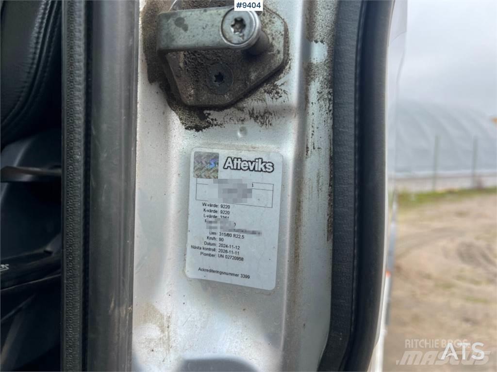 Scania G490 Rol kiper kamioni sa kukom za podizanje tereta