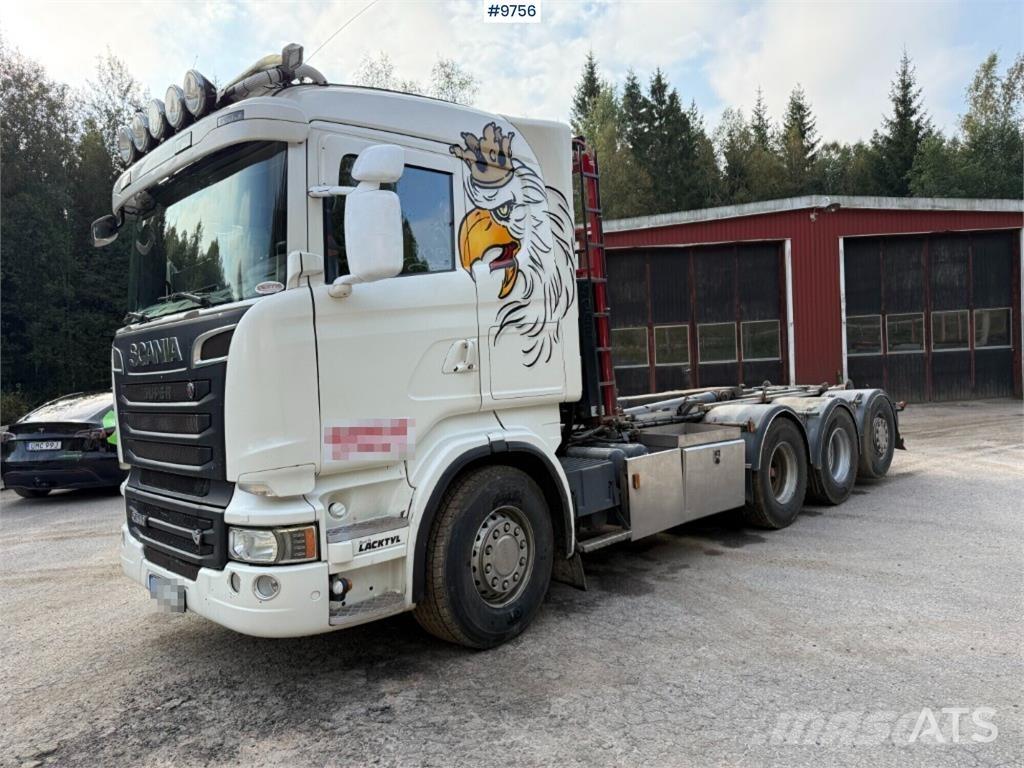 Scania R560 8X4 Rol kiper kamioni sa kukom za podizanje tereta