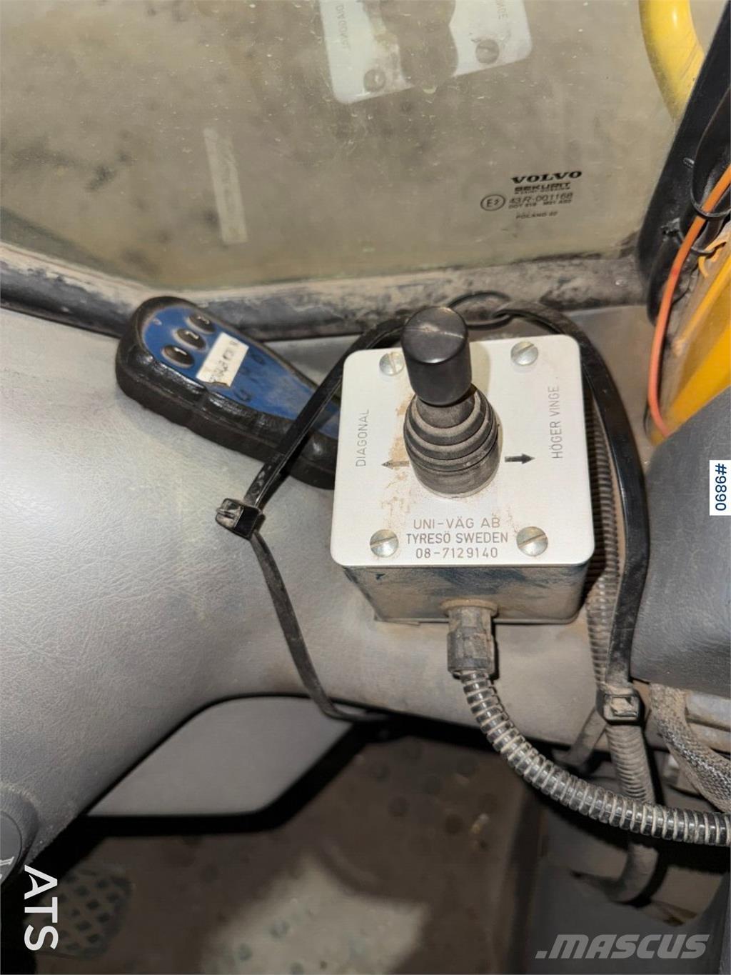 Uni-väg UV-280 Plugovi