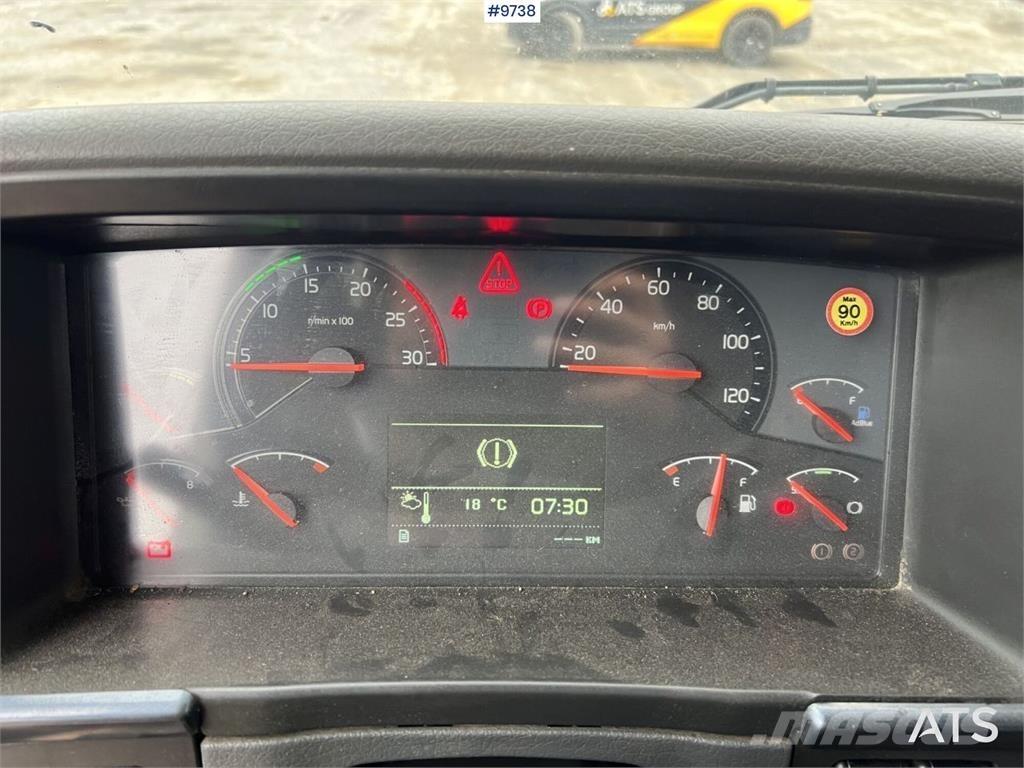 Volvo FH Rol kiper kamioni sa kukom za podizanje tereta