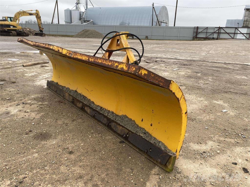  Bassi 2.70 m Snežne daske i plugovi