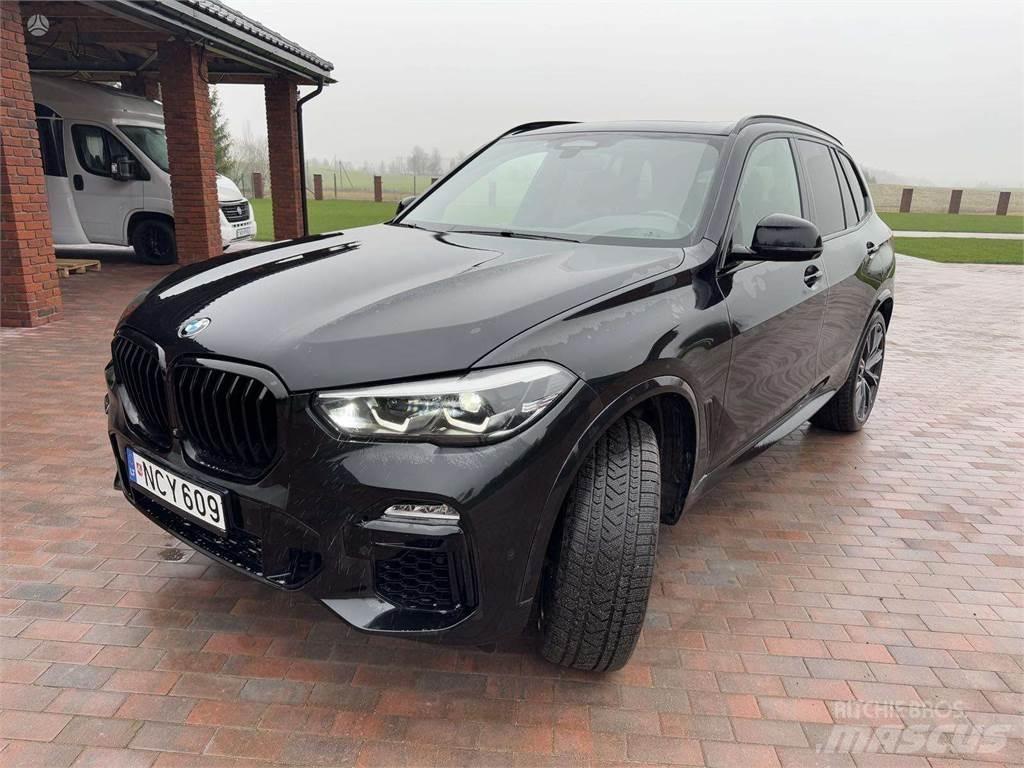 BMW  Automobili