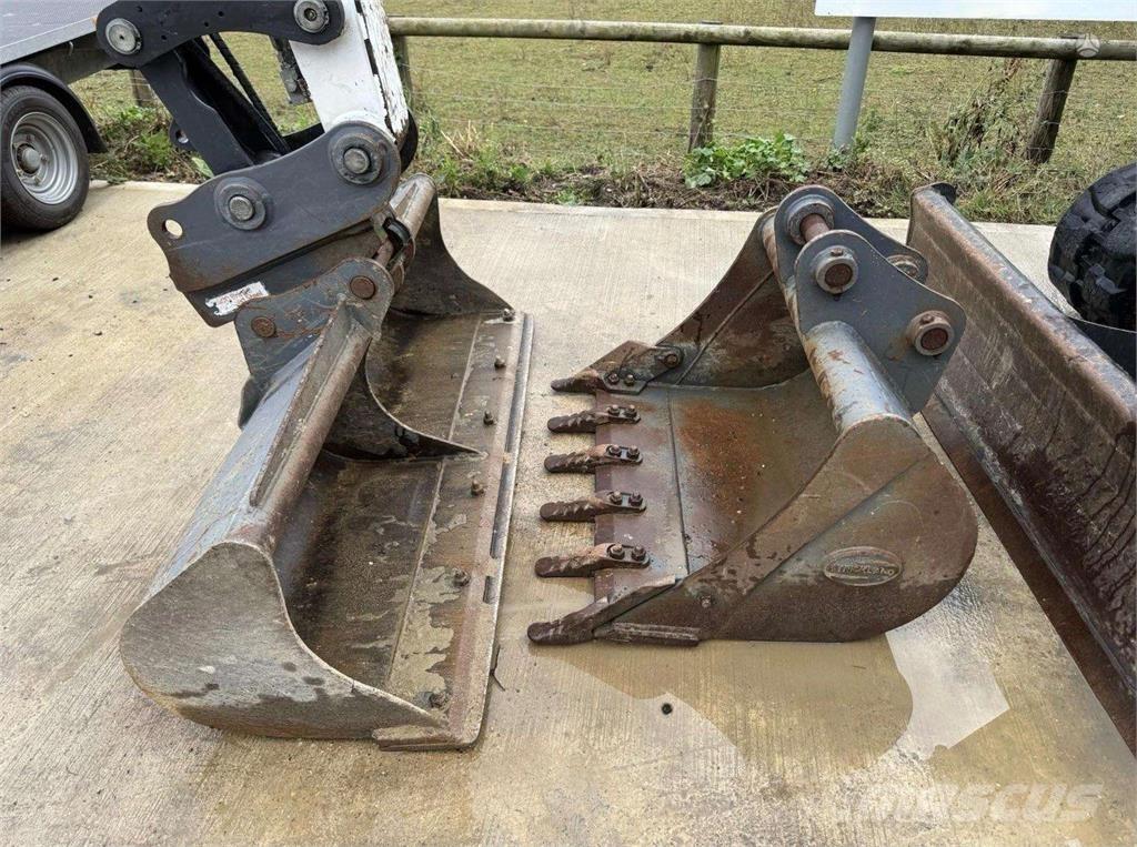 Bobcat E55 Bageri guseničari