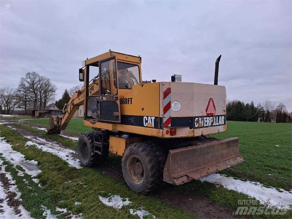 CAT 206 B FT Bageri guseničari
