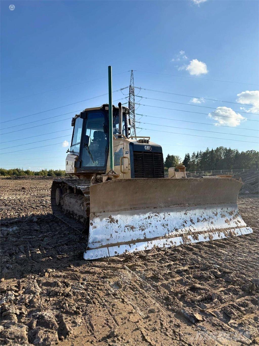CAT D5 K Buldožeri guseničari