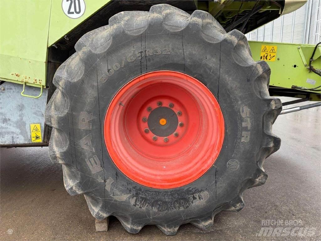 CLAAS LEXION 460 Kombajni
