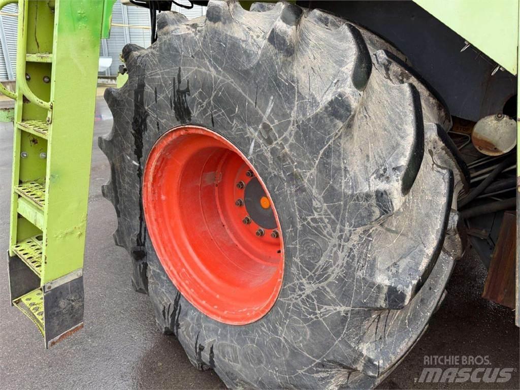 CLAAS LEXION 480 Kombajni