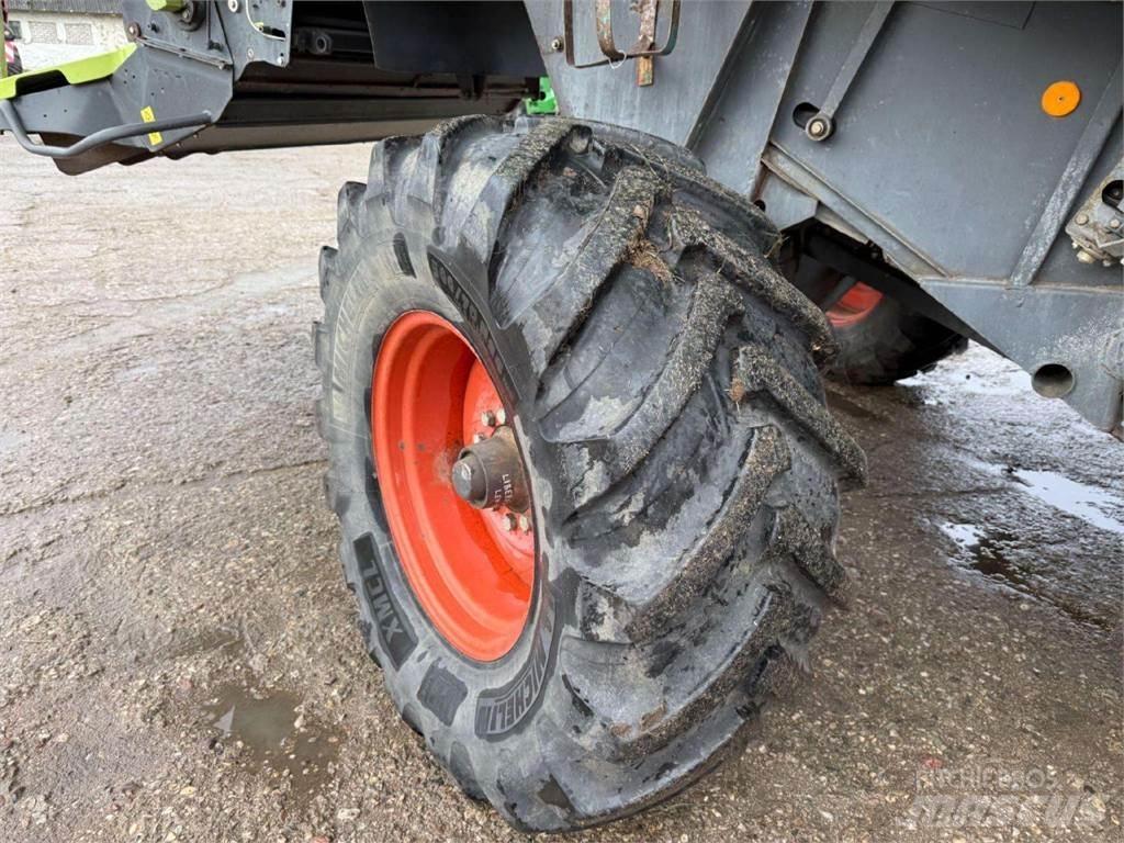 CLAAS LEXION 480 Kombajni