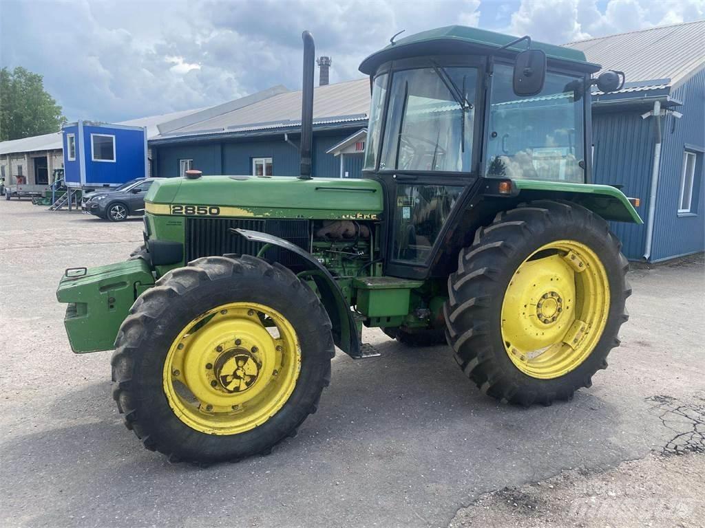 John Deere 2850AS Traktori