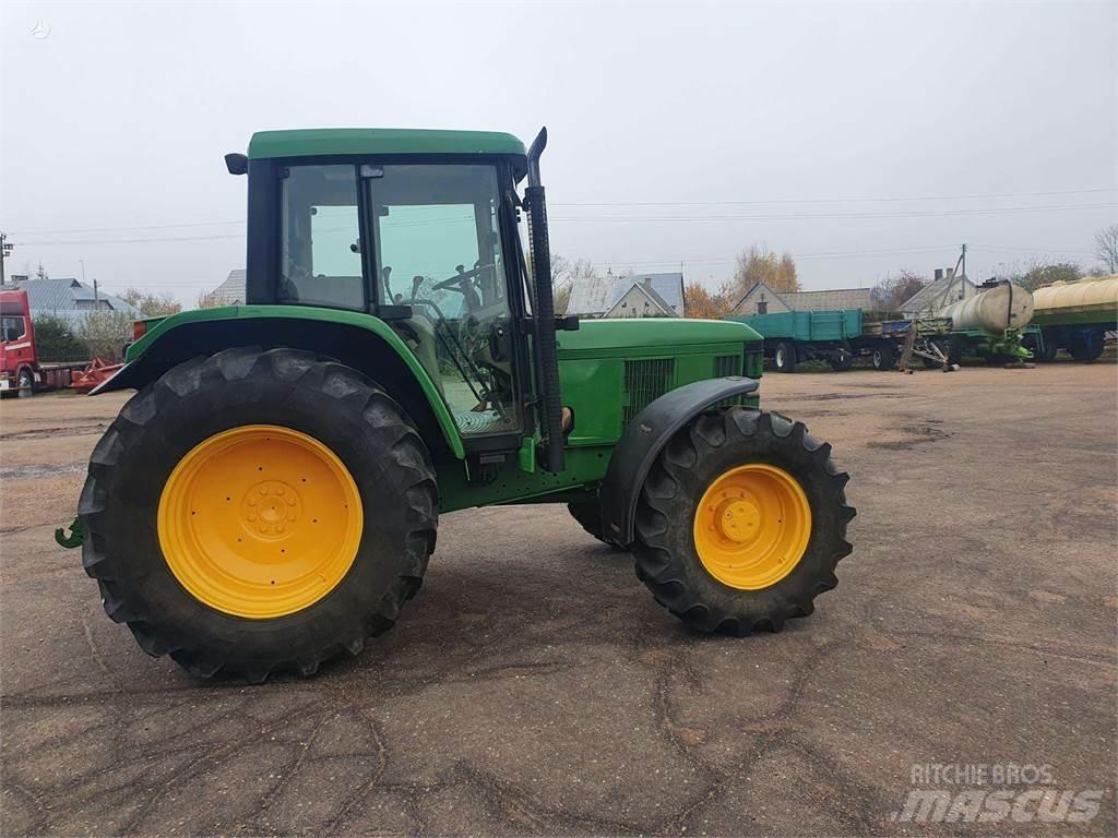 John Deere 6210 Traktori