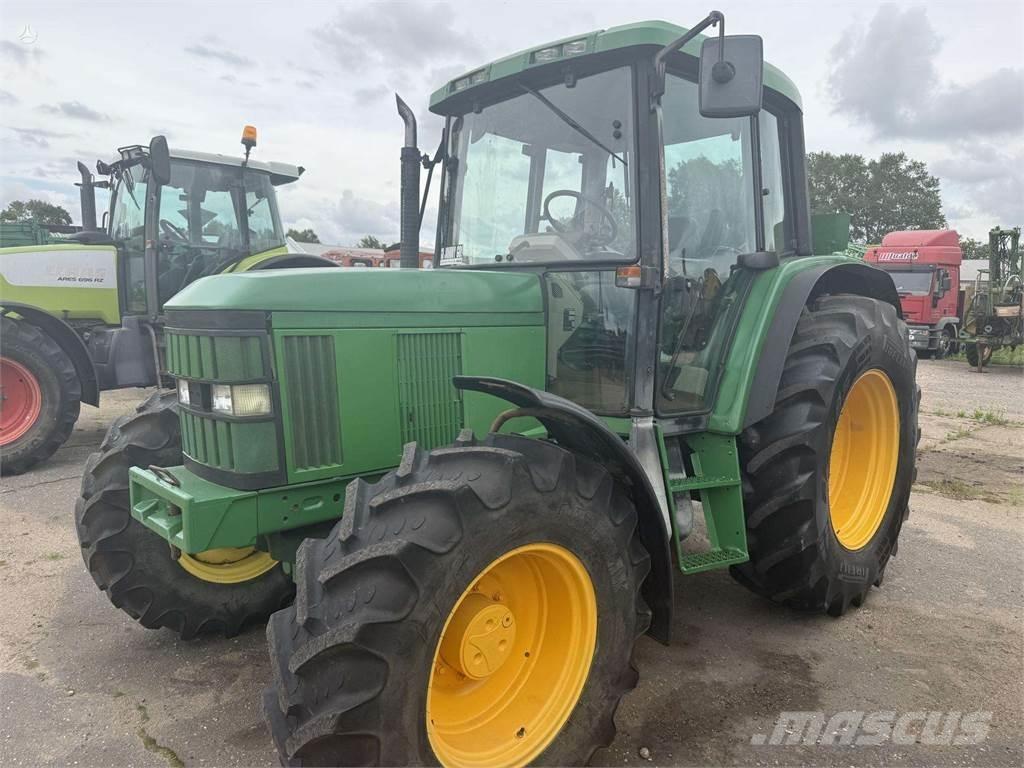 John Deere 6210 Traktori