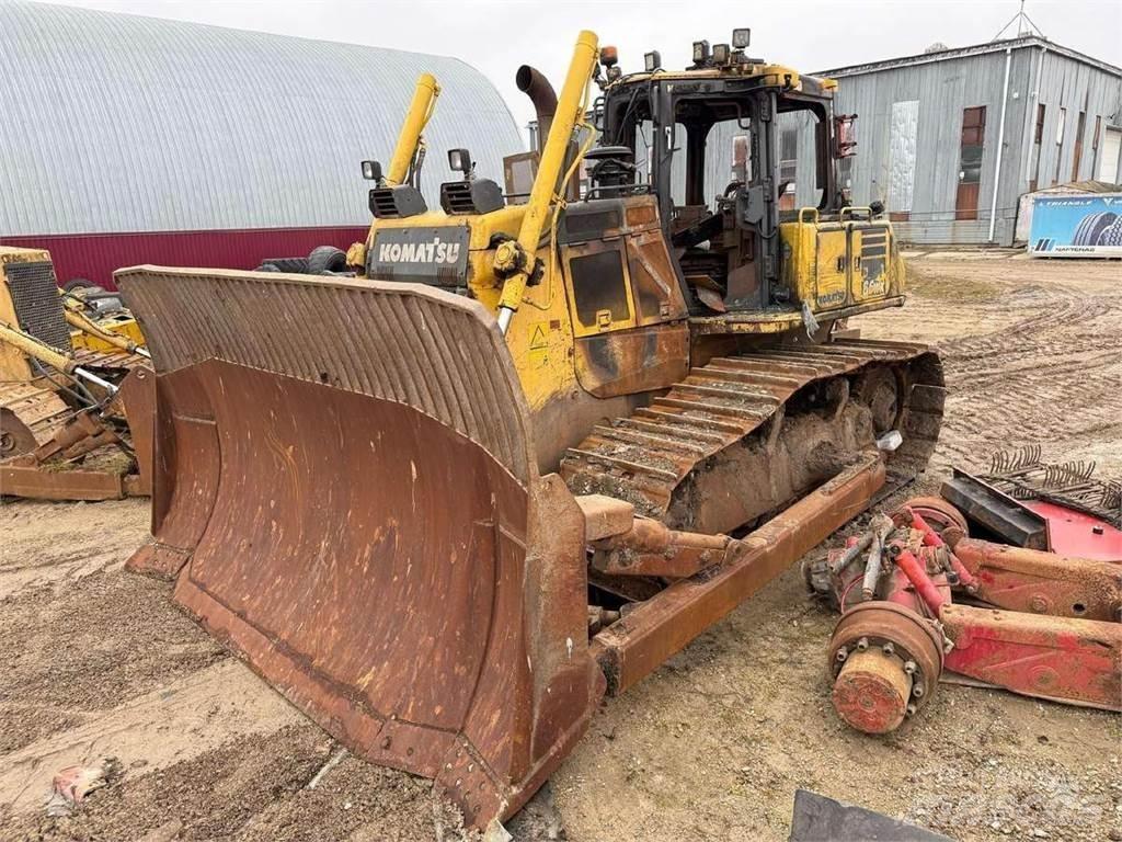 Komatsu D65WX-18 Buldožeri guseničari