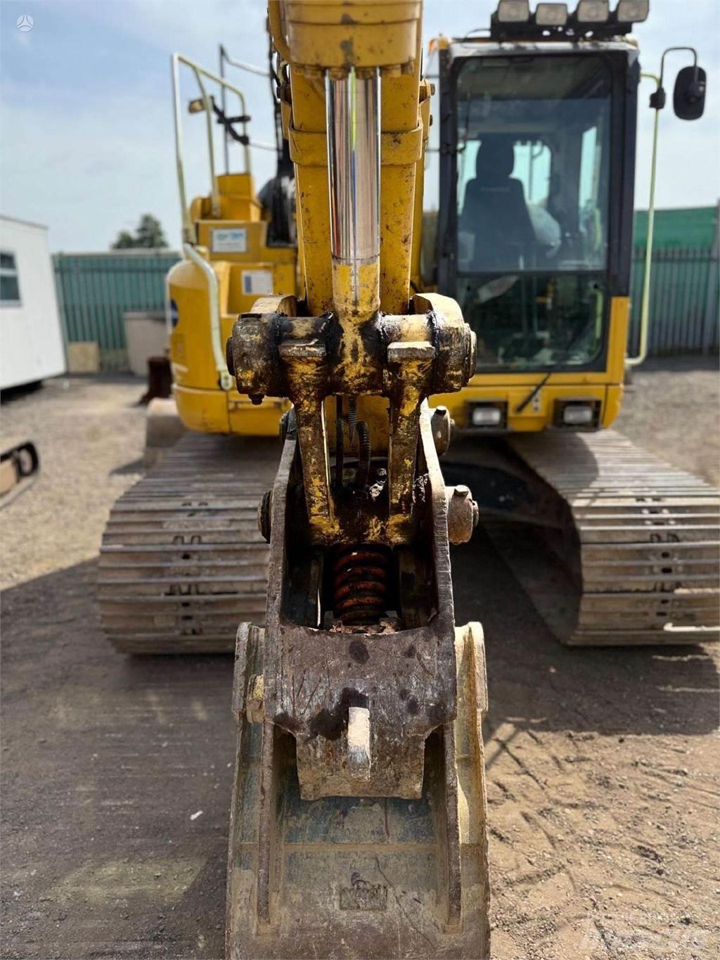 Komatsu PC138US Bageri guseničari