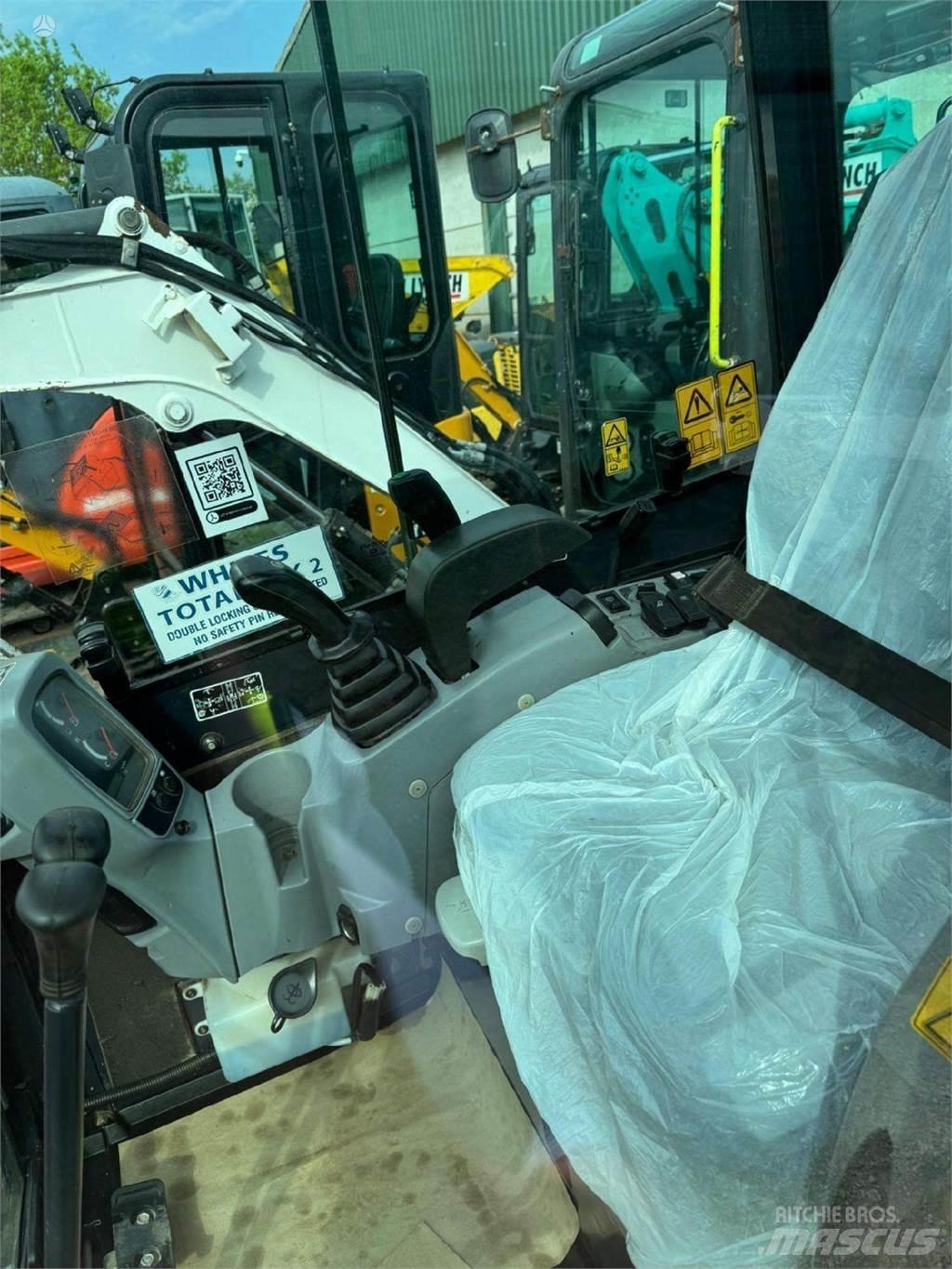 Kubota U27-4 Mini bageri < 7t