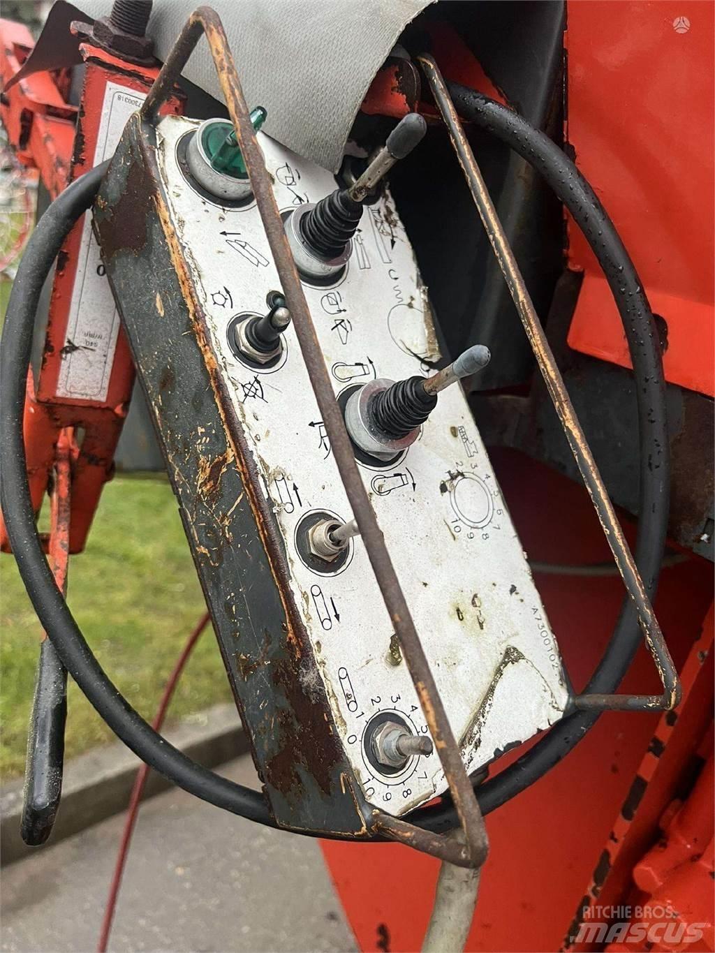 Kuhn Primor 3560 Mešaona stočne hrane