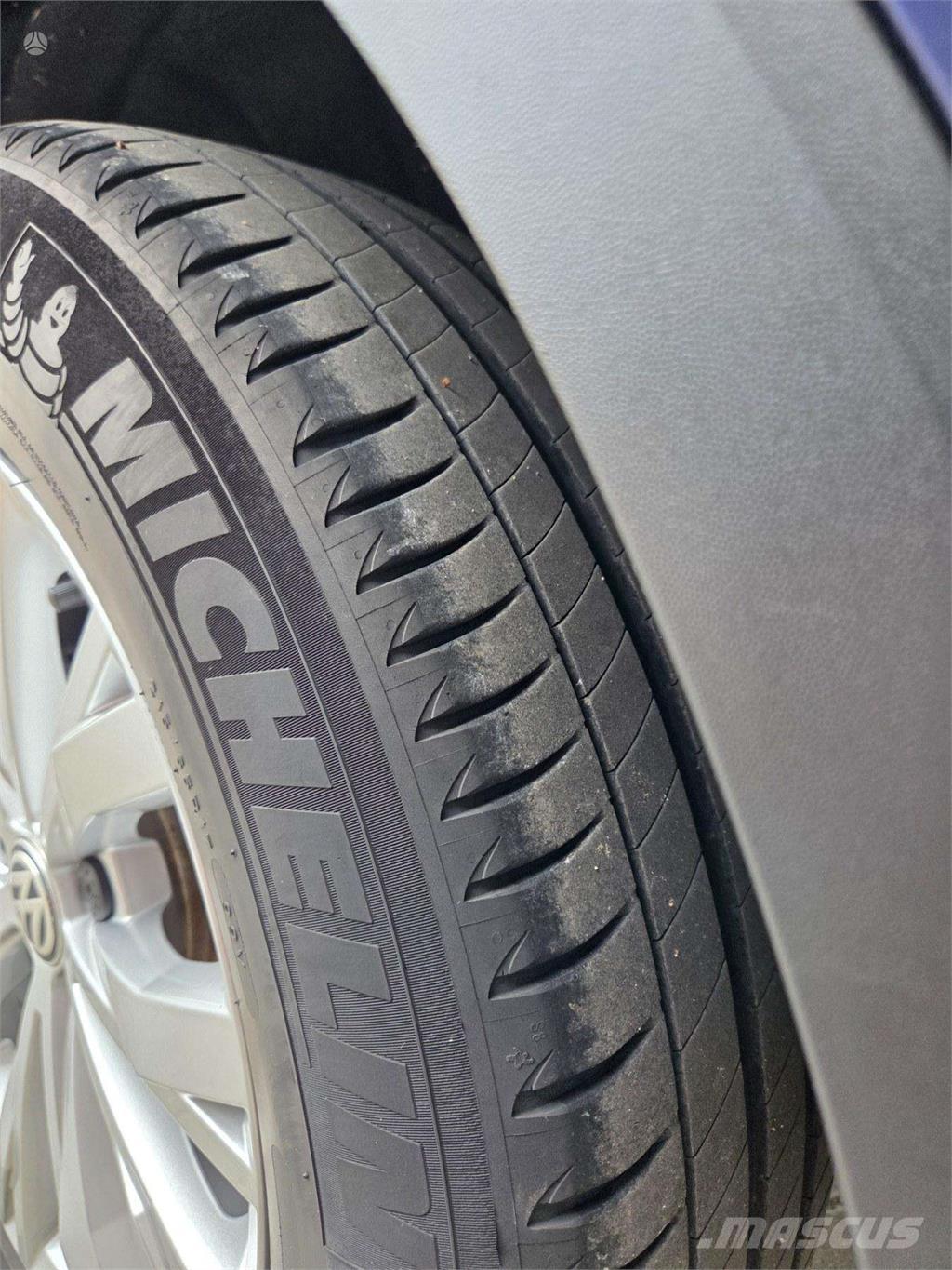 Volkswagen  Automobili