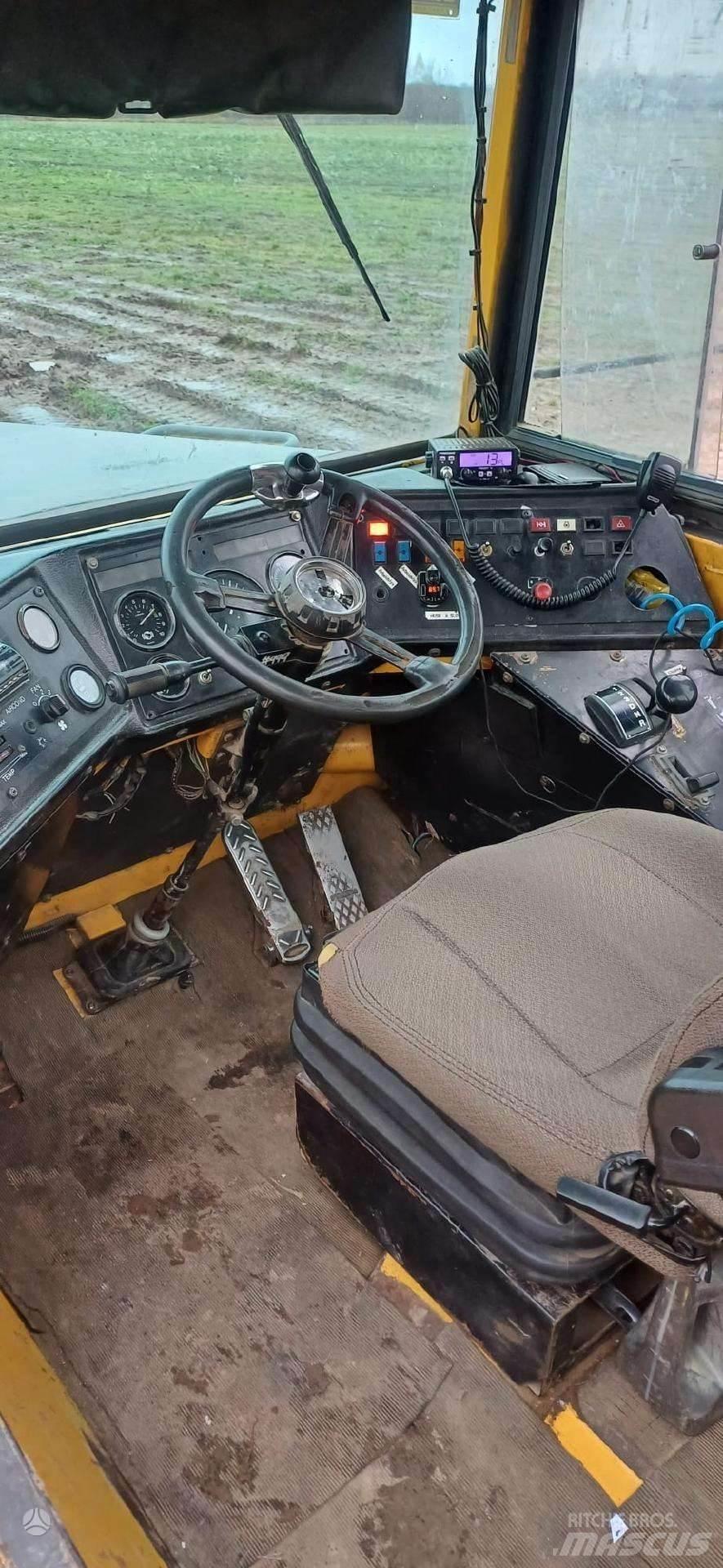 Volvo A25C Zglobni damperi