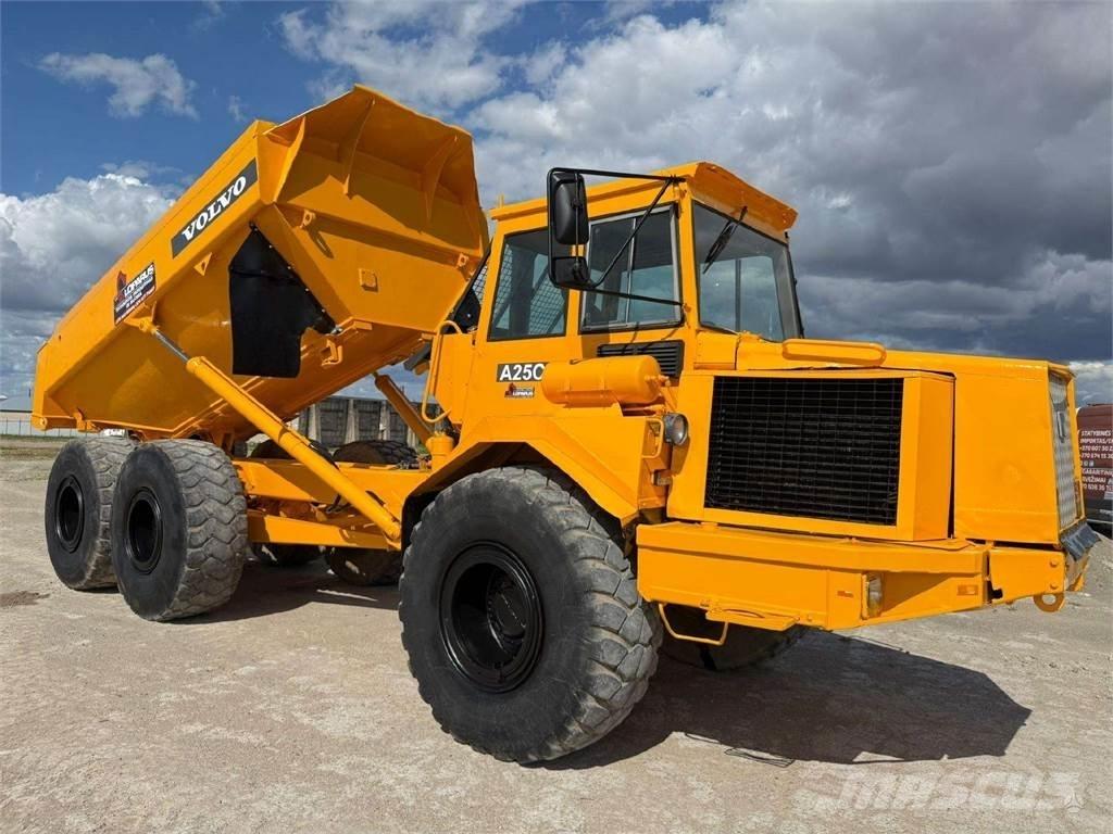 Volvo A25C Zglobni damperi
