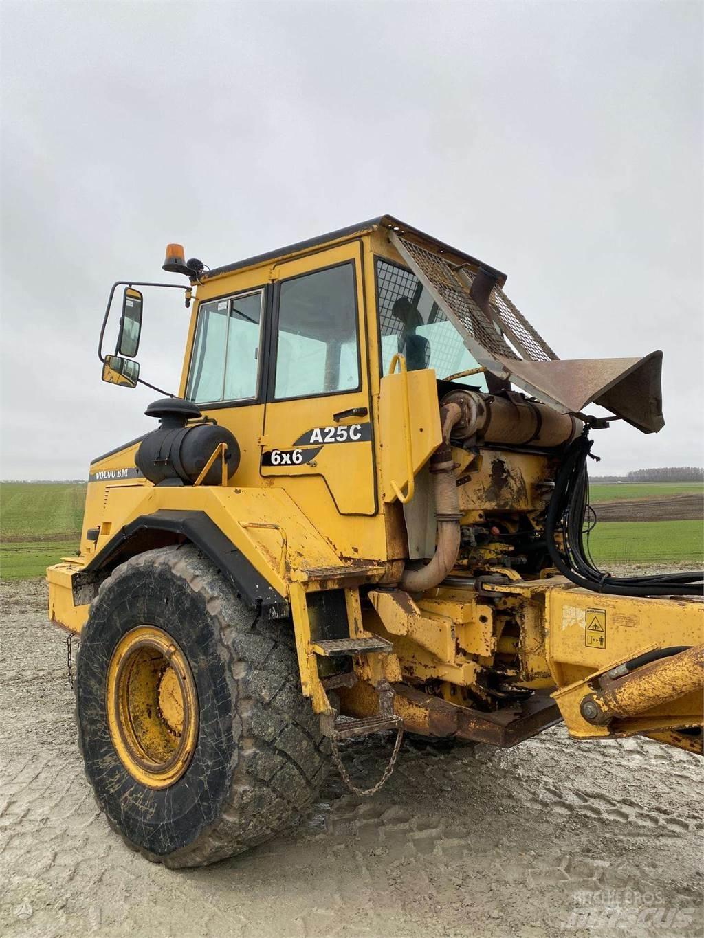 Volvo A25C , Nr.2 Zglobni damperi