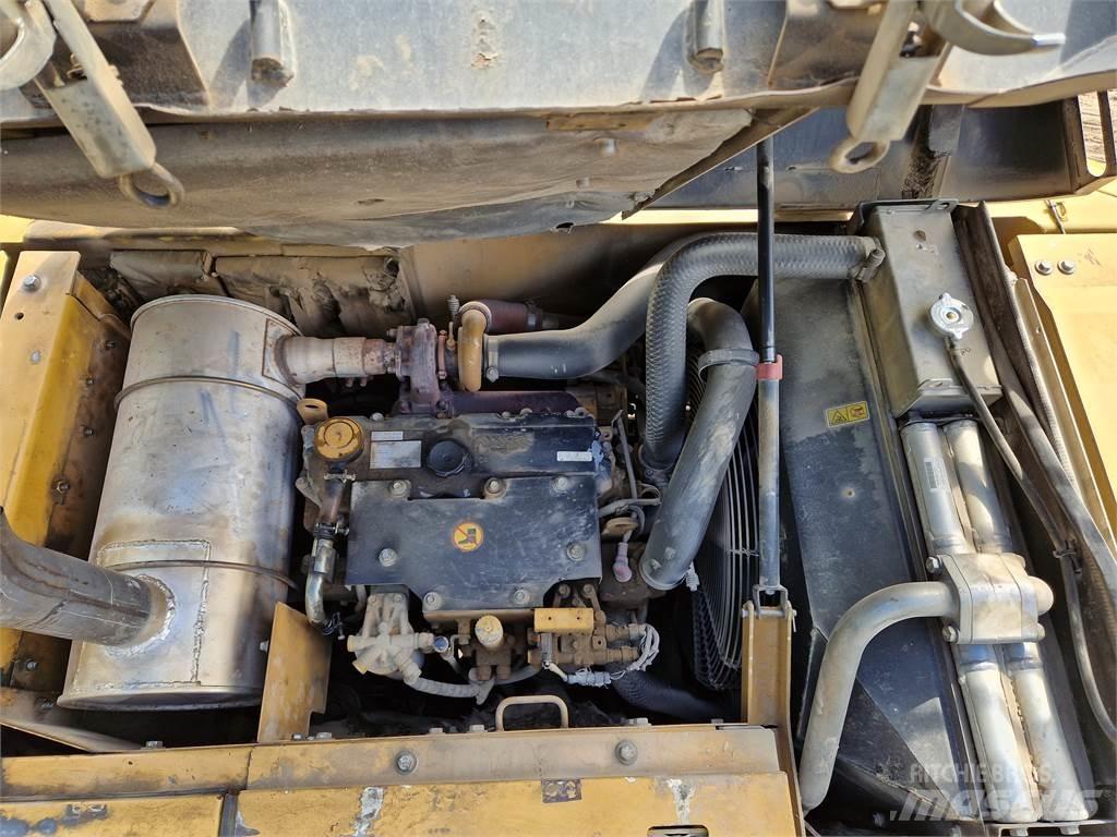 CAT 319DL Bageri guseničari