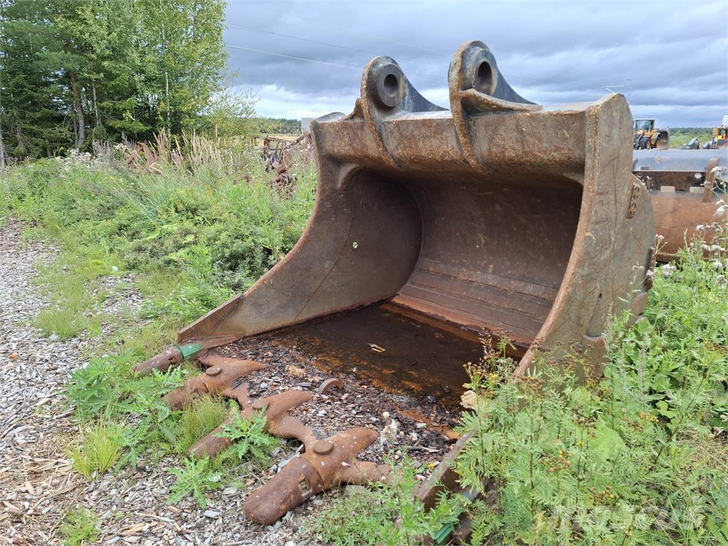 CAT 374 Leica 3D Bageri guseničari