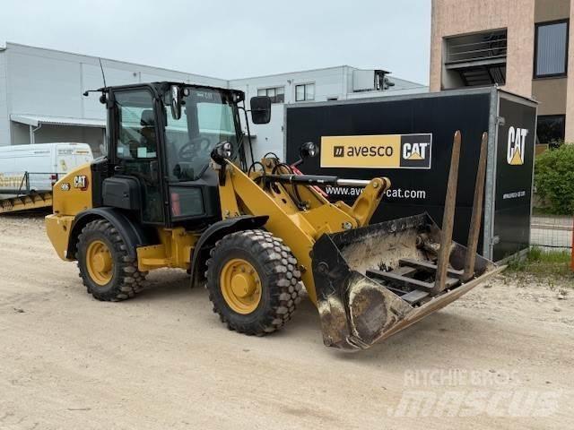 CAT 906 Utovarivači na točkove