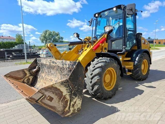 CAT 908 Utovarivači na točkove