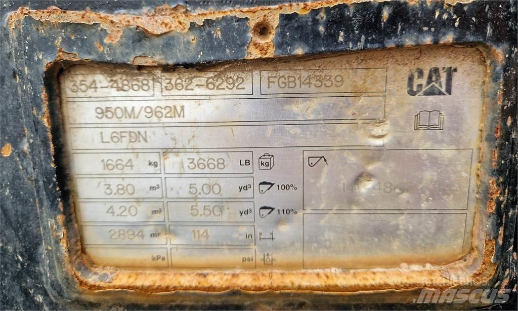 CAT 962M Utovarivači na točkove