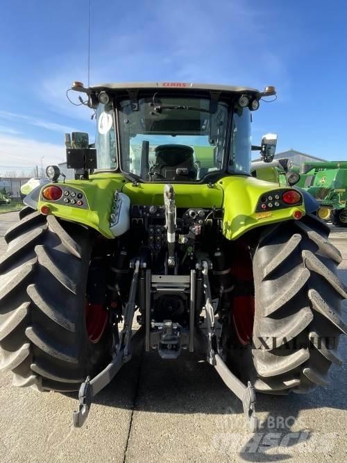 CLAAS Arion 440 Traktori