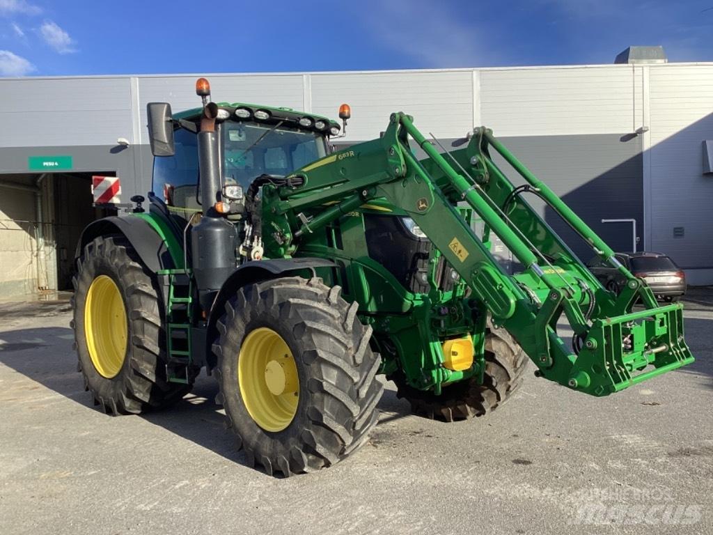 John Deere 6250 R Traktori