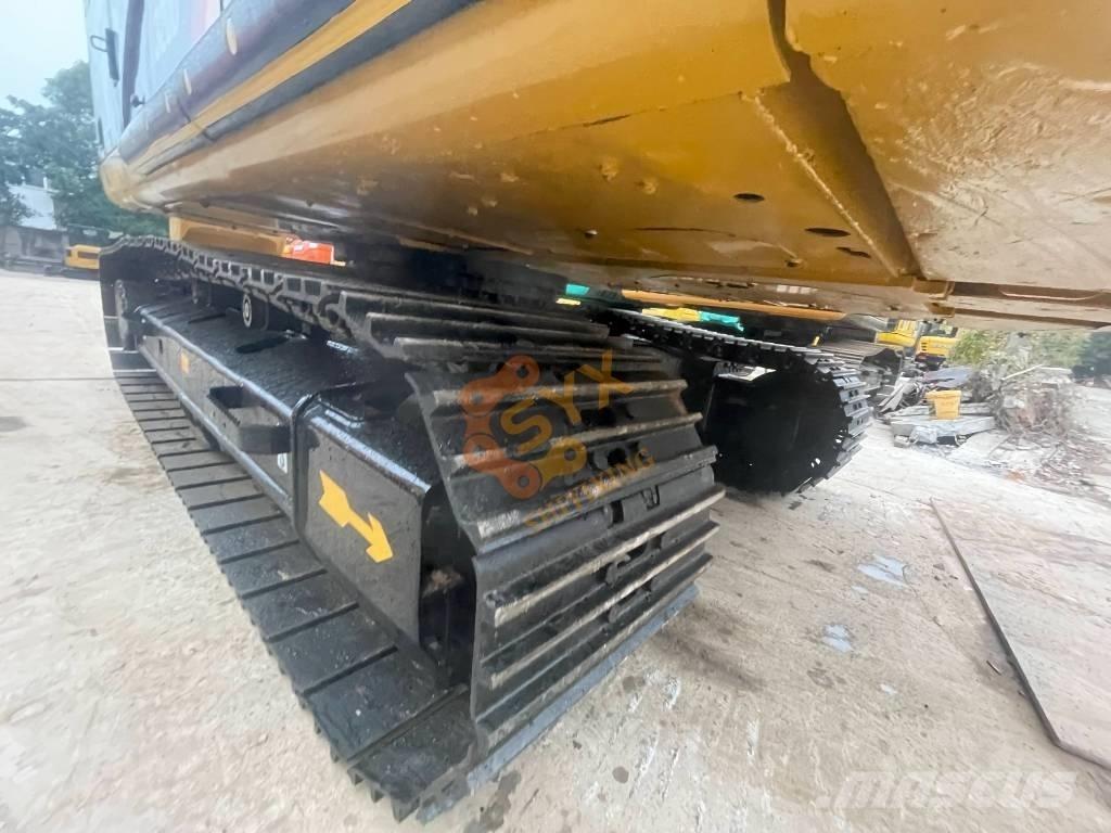 CAT CAT320 D2 Bageri guseničari
