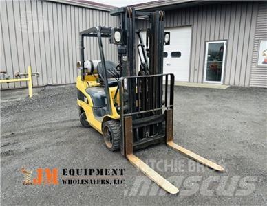 CAT C 6000 Kontejnerski viljuškari