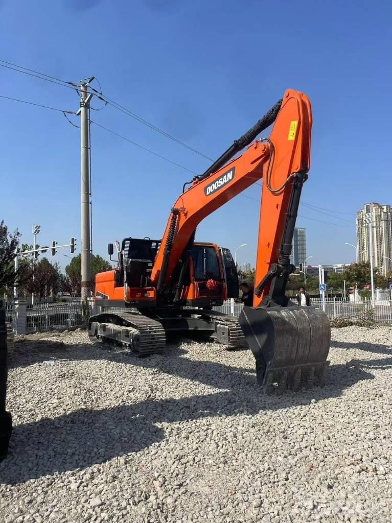 Doosan DX 225LC-9C Bageri guseničari