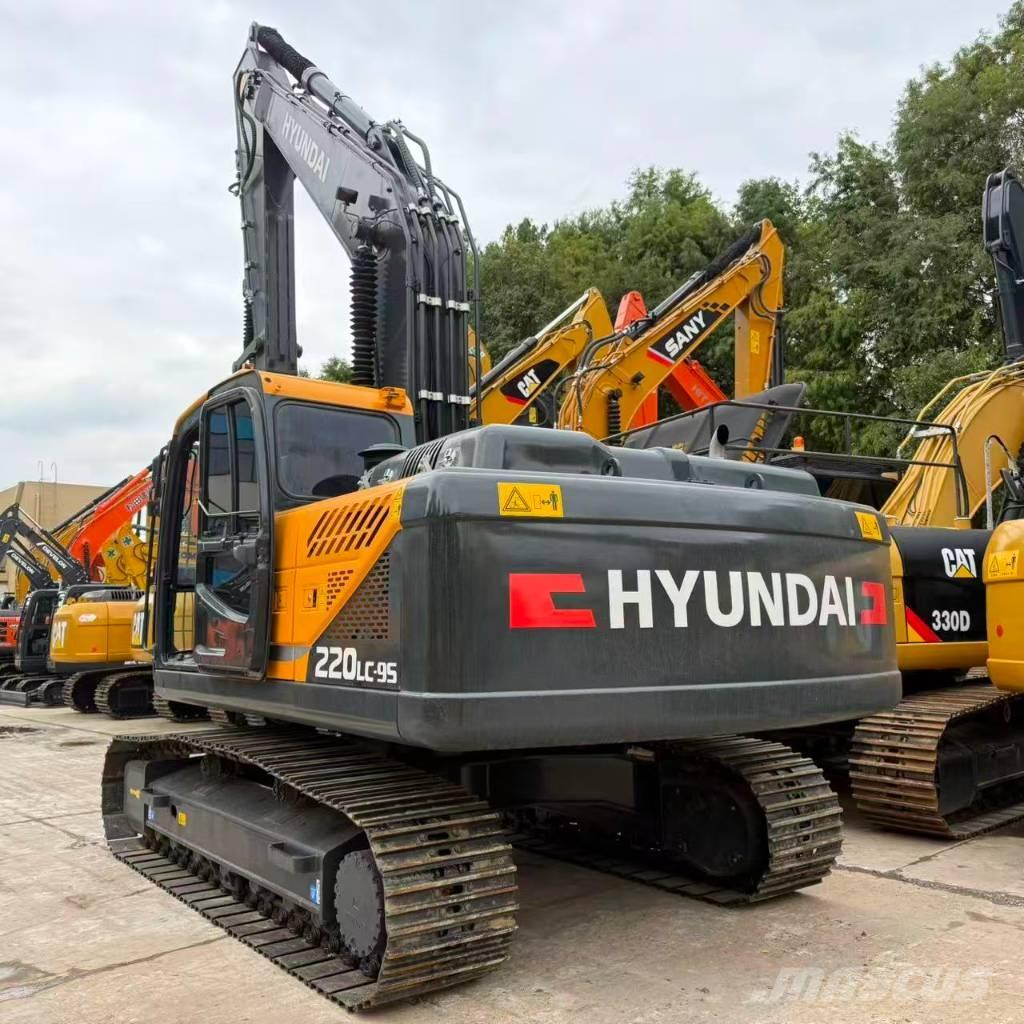 Hyundai R220LC-9S Midi bageri 7t – 12t