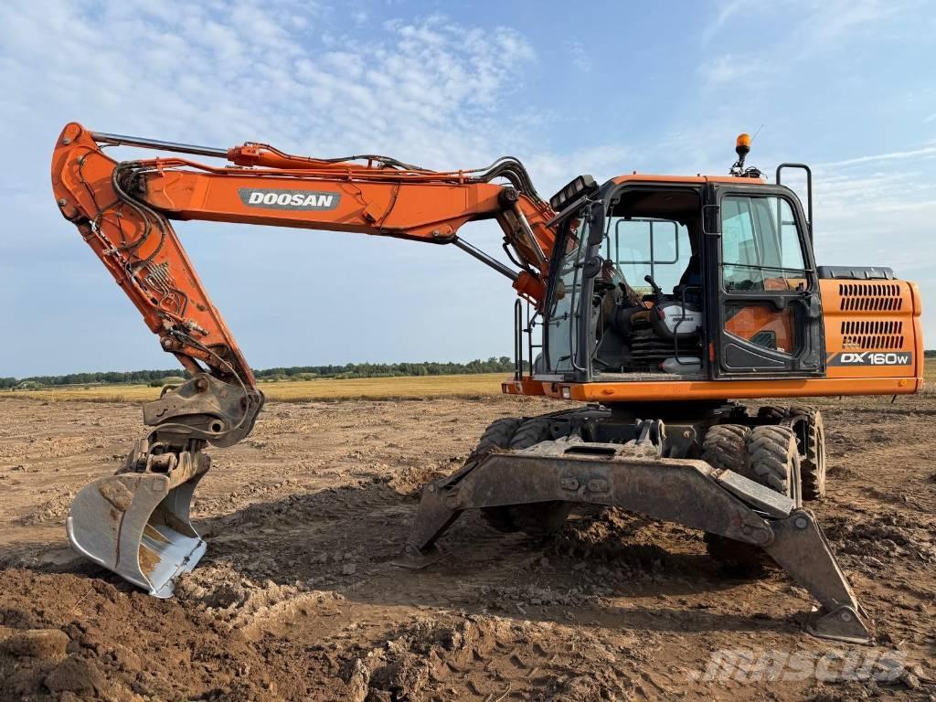 Doosan DX 160 W-3 Bageri točkaši